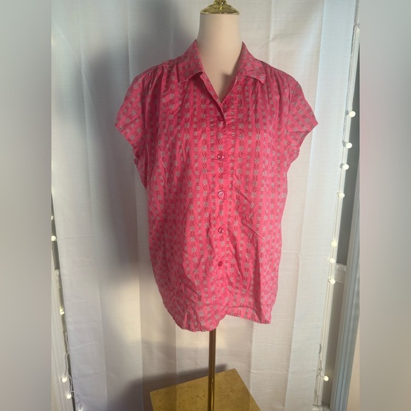 The Cat’s Pajamas Pink Notched Collar Pajama Top and Bottom Set - Picture 3 of 11